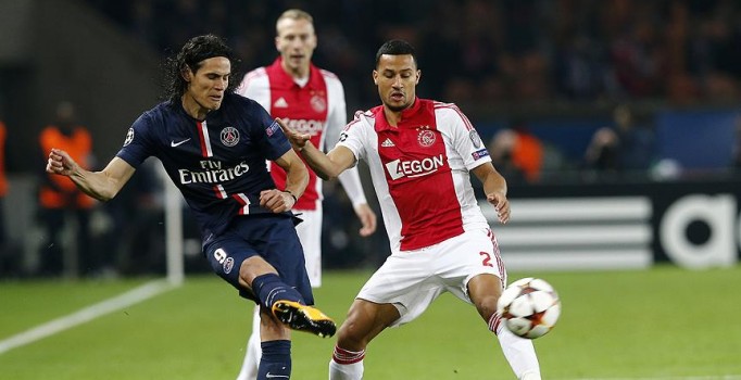 De Telegraaf: Galatasaray Van Rhijn için Ajax ile anlaştı