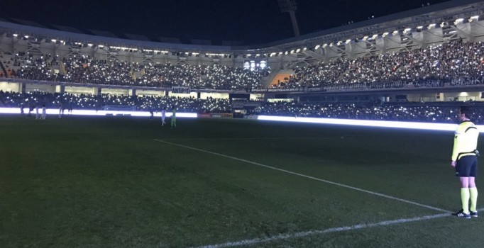 Beşiktaş Konyaspor maçında elektrikler kesildi