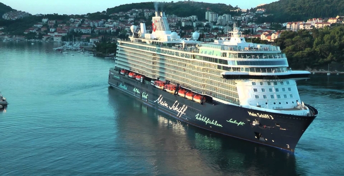 Mykonos'dan Bodrum'a 2 bin 475 turist