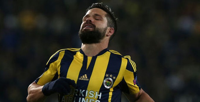 Fenerbahçe'nin yıldızı Diego Ribas sakatlandı