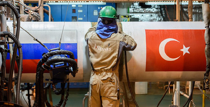 Türk Akımı projesi Türkiye sınırlarına uzandı