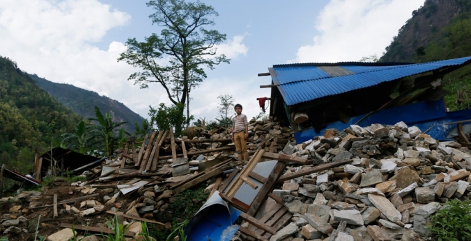 Facebook kullanıcıları Nepal’e 10 milyon dolar yardım yaptı