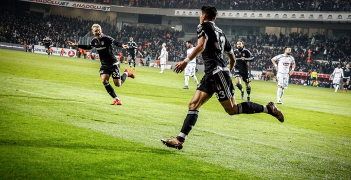 Spor yazarlarının Beşiktaş Konyaspor maçı yorumu