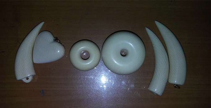 Kocaeli ve Bursa’da çok sayıda kaçak fildişi malzeme ele geçirildi