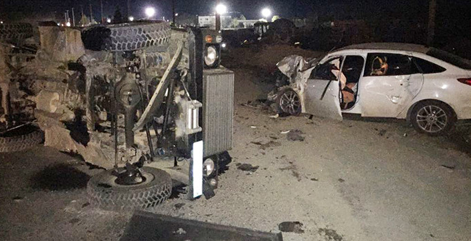 Batman'da otomobil zırhlı askeri araca çarptı: 3'ü asker, 5 yaralı | Batman haberleri