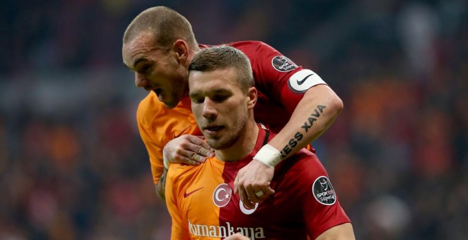 Galatasaray'da Sneijder sezonu kapatabilir