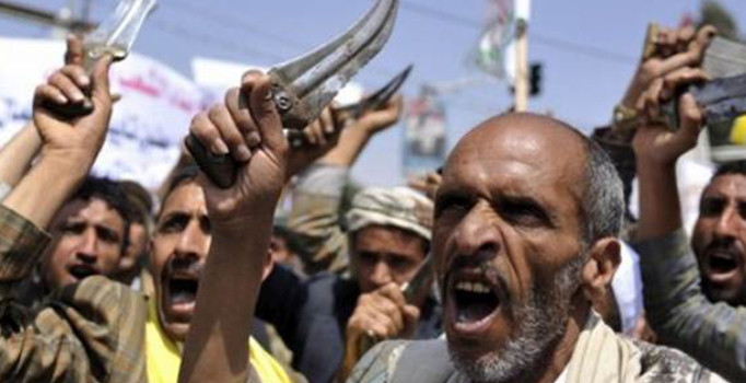 Husilere yönelik önlemler Yemen'de krize neden oldu