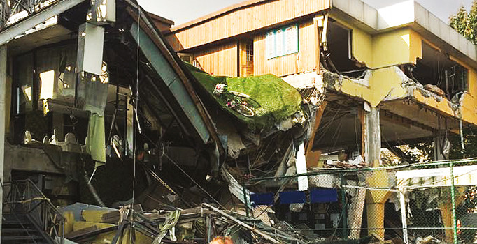 Bakırköy’de kahreden yıkım