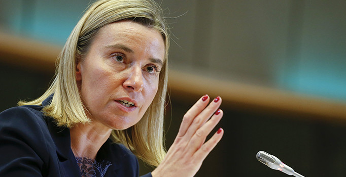 AB, ABD'nin İran anlaşmasına bağlı kalmasını istiyor