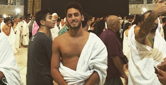 Hakan Çalhanoğlu: Kabe'yi görünce gözyaşlarımı tutamadım