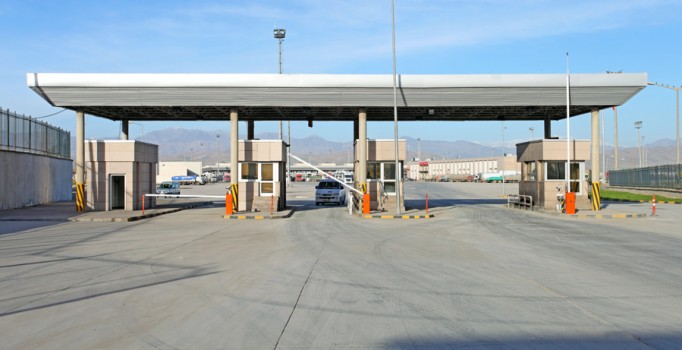 Habur'un kapanması esnafı zora soktu