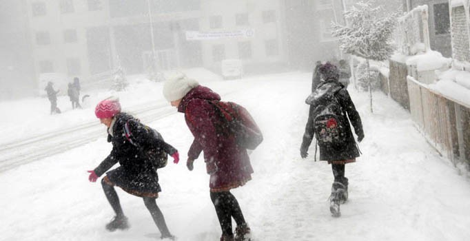 Bursa'da eğitime kar engeli - Bursa'da okullar tatil mi?