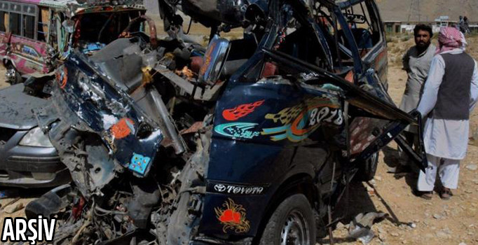 Son dakika! Pakistan'da otobüs kazası: 24 ölü, 50 yaralı