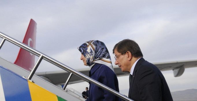 Davutoğlu 2015'te Dünyanın çevresini tam 5 kez dolaştı