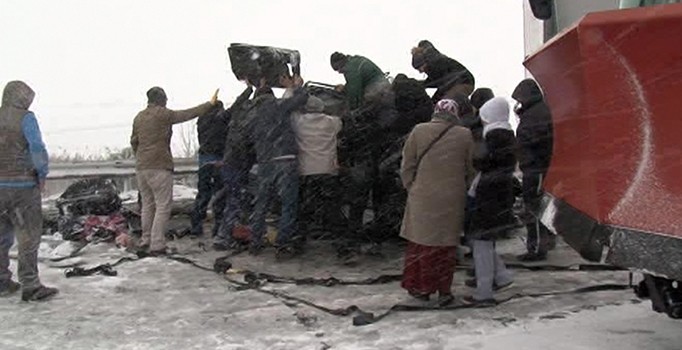 TEM otoyolunda 30 araç birbirine girdi, yol 2 şeritli trafiğe kapandı