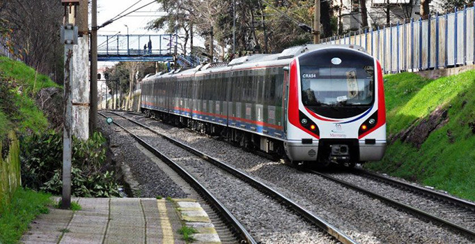 Bakan Arslan: Gebze-Halkalı arası banliyö hattı 2018 aralık ayı sonu