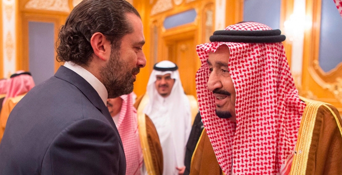 İstifa eden Hariri, Kral Selman'ı havaalanında karşıladı