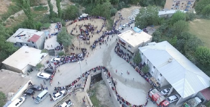 Uludere'de 'drone'lu aşiret düğünü