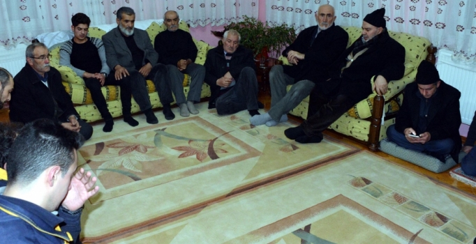 Sur şehidi Orhan Dilekci'nin acı haberi baba ocağına düştü