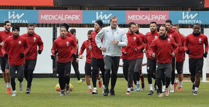 Galatasaray 2016'nın ilk idmanına çıktı