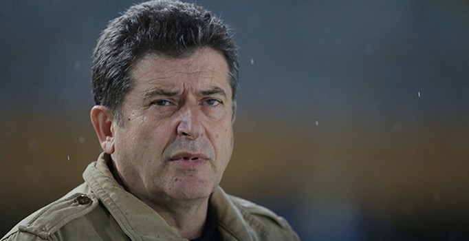 Güvenç Kurtar: Cahil ve karaktersiz futbolcu çok