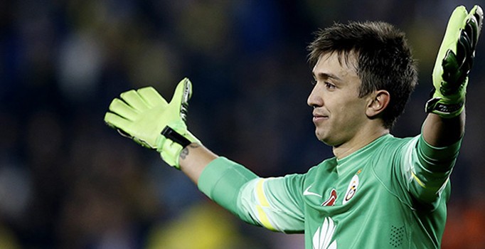 Liverpool'un hocası Jürgen Klopp Muslera'yı istiyor