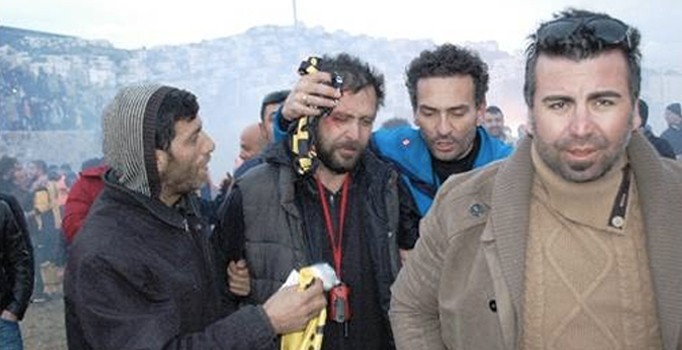 Nejat İşler kanlar içinde şampiyonluğu kutladı