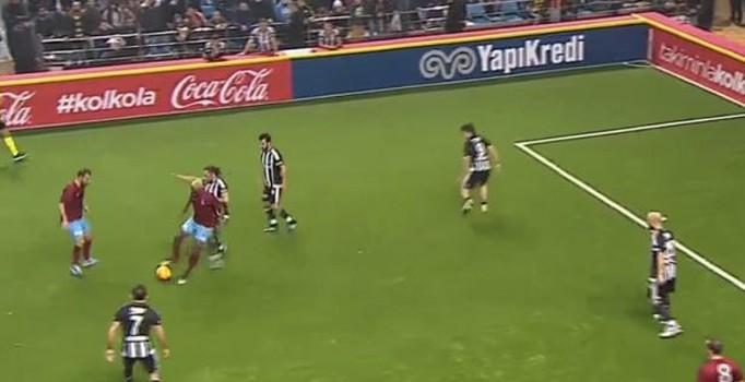 Yattara Beşiktaşlıları ipe dizdi