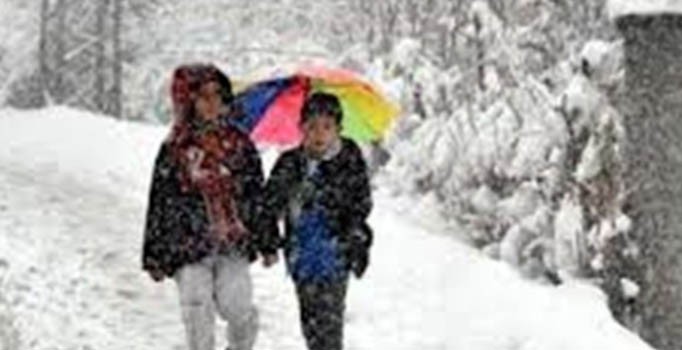 Adana ve Osmaniye'de okullar tatil edildi mi? Adana ve Osmaniye'de eğitime kar engeli