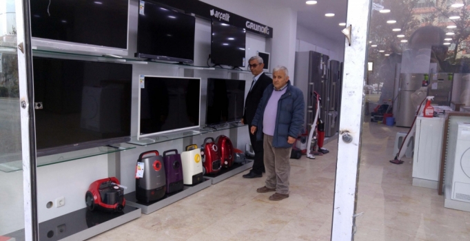 Aynı işyerini birer gün arayla iki defa soydular