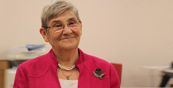 Prof. Dr. Canan Karatay: “Kaya tuzu beyaz altındır”