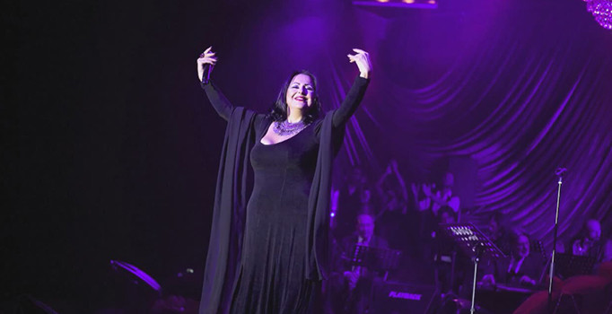 Nur Yoldaş: Bu şarkı dost düşman tüm kulaklara