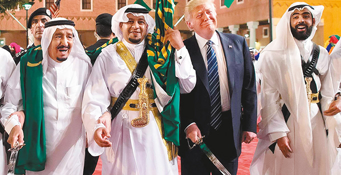 Suud’un arkasında Trump 
İran’ın yanında Avrupa