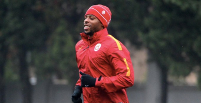 Galatasaray'ın yeni transferi Ryan Donk sosyal medyayı salladı