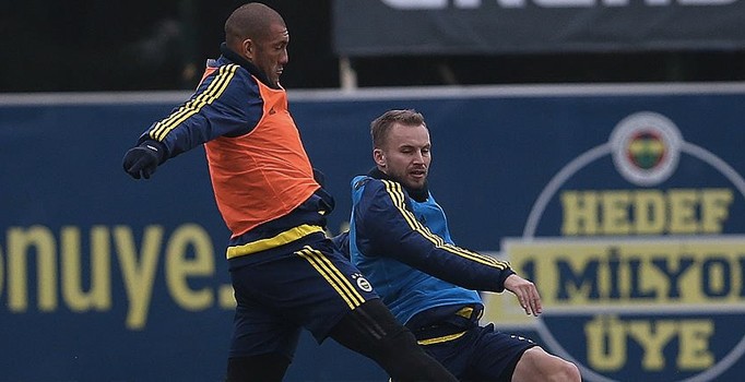 Fenerbahçe ikinci yarıya hazırlanıyor