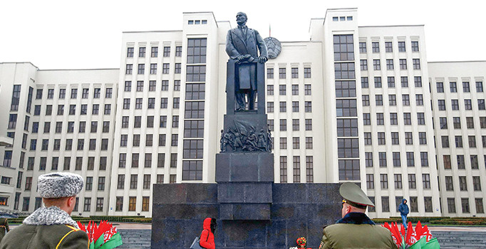 Mehmet Volkan Kaşıkçı yazdı: Ekim 1917’yi hatırlamak Devrimi unutmak