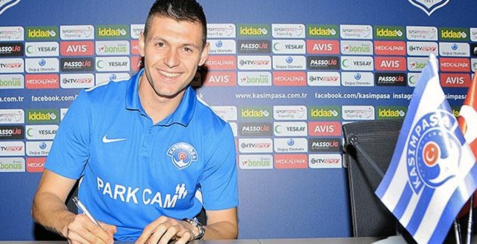 Ara transferde ilk imza Kasımpaşa’dan geldi