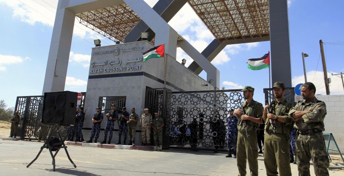 Gazze'de 'abluka' protestosu: Demokratik seçimin bedelini ödüyoruz