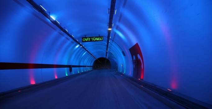 Erdoğan Ovit Tüneli hizmete açtı