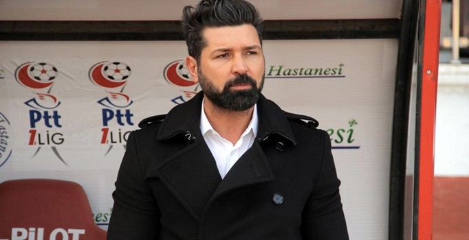 Hakan Kutlu imzayı attı bir gün sonra istifa etti