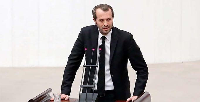 Saffet Sancaklı: Türk futbolunda deniz bitti