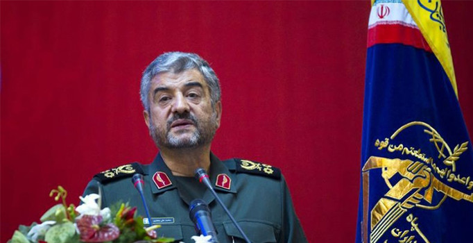 İran Devrim Muhafızlarından Hizbullah açıklaması: Silahsızlanması pazarlık edilemez