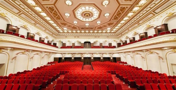 Emek Sineması'nın yeni hali hayran bıraktı