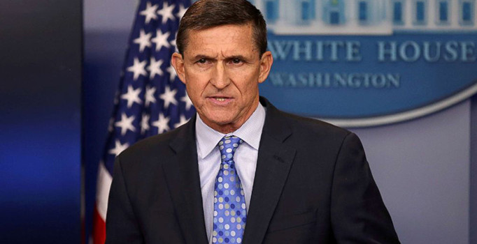 ABD'de Flynn depremi... Trump'la bağlarını kopardı