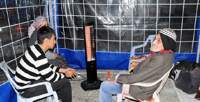 Muğla Ula'da deprem tedirginliği... Belediye tahliye için tetikte bekliyor