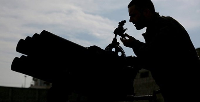 Suriye'de muhalifler ilerliyor Halep düşmek üzere