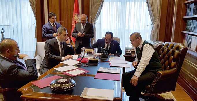 Trump söz verdi YPG'ye silah yok