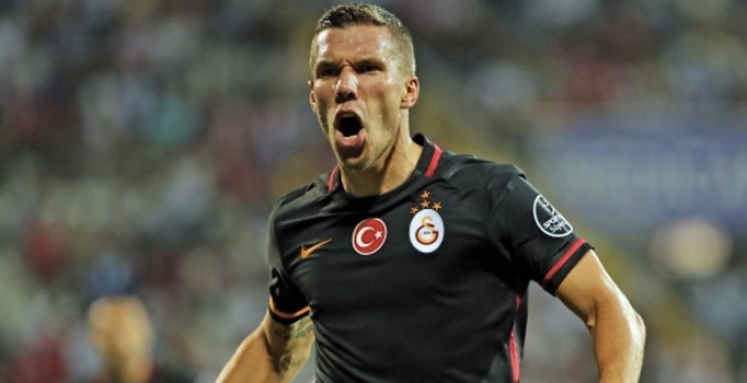Sporting Lizbon, Lukas Podolski'ye talip oldu