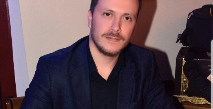 Twitter fenomeni Romeo ile Instagram fenomeni Juliet’in aşkı sahnelenecek