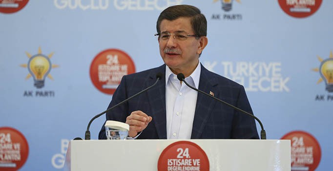 Davutoğlu: Suriye'de ölümlere sessiz kalanlar insanlıktan nasibini almamış